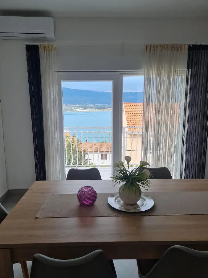Apartment Denis Trogir