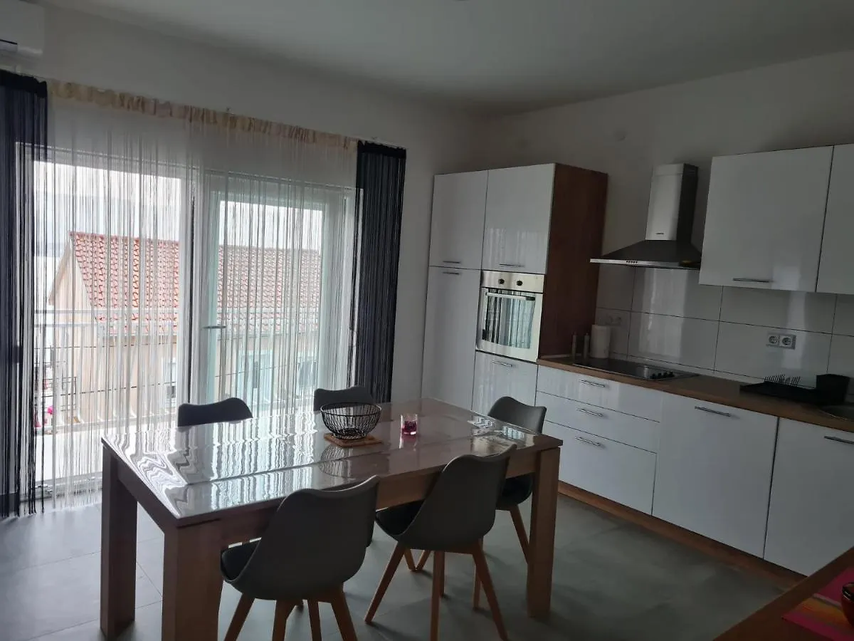 Apartment Denis Trogir