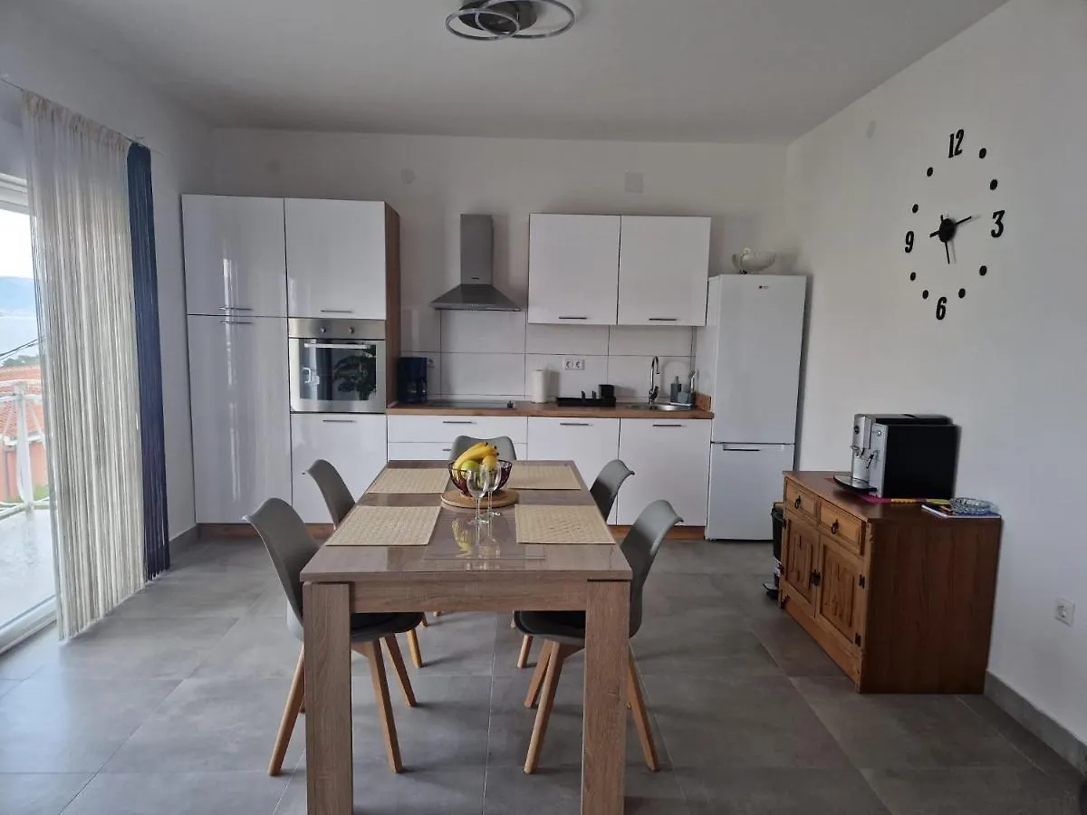 Apartment Denis Trogir