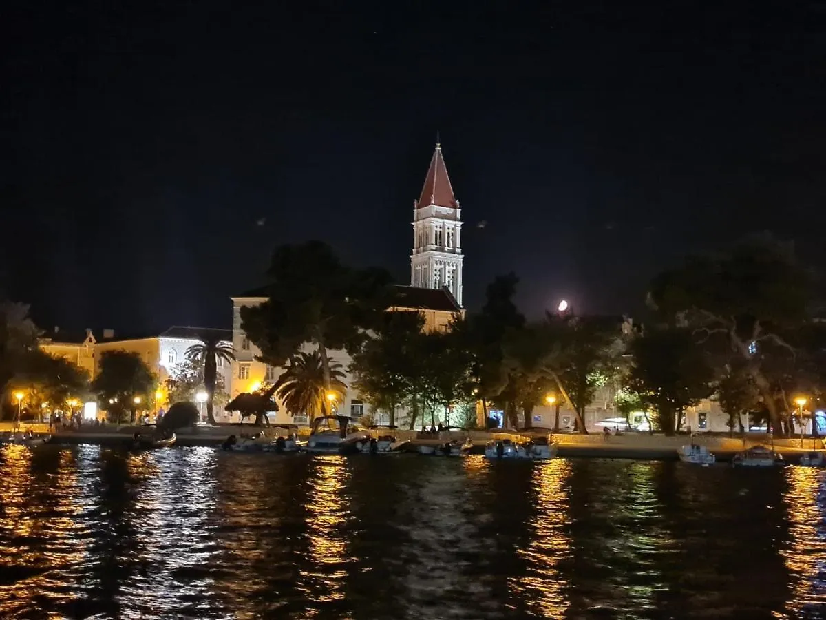Apartment Denis Trogir